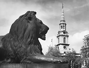 Plinths: LANDSEER LION