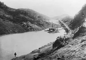 Landslide: Landslide at the Panama Canal, 1927