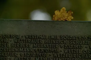 Burials: Langemarck German Cemetery