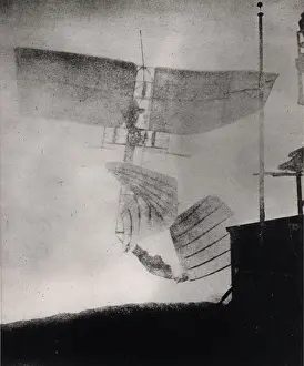 Potomac: Langley's Aerodrome crumples and falls into Potomac River
