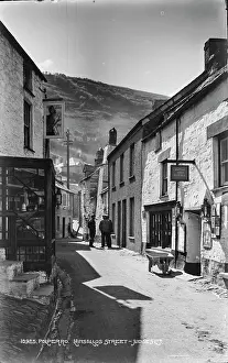 Clear: Lansallos Street in Polperro
