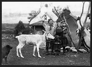 Tepee: LAPLANDERS AND REINDEER