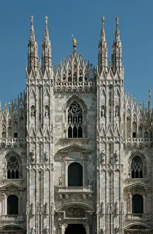 Filippino: Large central Visconti rose window