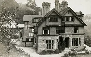 Gables: Large domestic house
