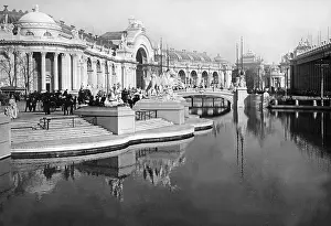 Expo: Large lagoon at the Saint Louis Exposition, 1904