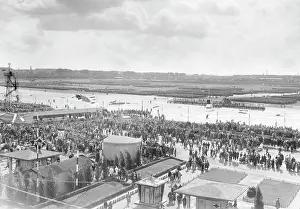 Stahl: A large Stahlhelm march in Berlin, 1932