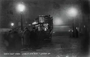 Illuminating: A Late Bus in London