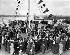 Expense: Laughter aboard the Wilhelm Gustloff during the Reichs