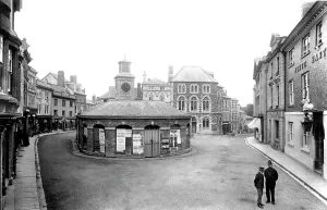 Launceston: Launceston, the Square 1906