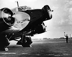 Junkers: Launch of a Ju 52, 1937
