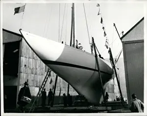 Sandbank: Launch of Sceptre, to compete in America's Cup