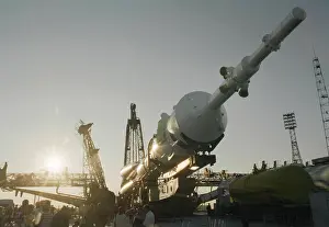 Soyuz: Launch of Soyuz TM-24 spacecraft