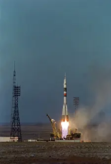 Soyuz: Launch of spaceship Soyuz TM-23, 1996