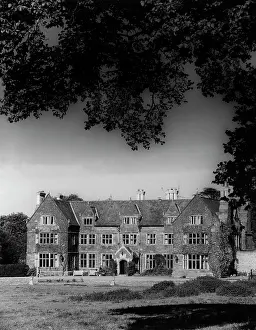 1119: LAUNDE ABBEY