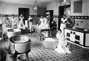 Pestalozzi: Laundry around 1900