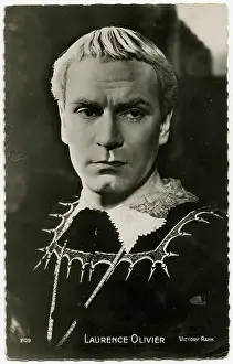 Melancholy: LAURENCE OLIVIER/HAMLET