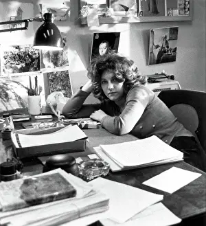 Affect: Laurie Colwin, author of a first collection ?