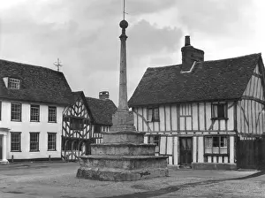 Lavenham: LAVENHAM MARKET CROSS