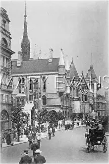 Pedestrains: LAW COURTS - THE STRAND