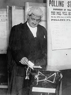 Lincolns: A lawyer votes in the elections at
