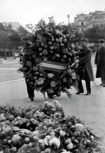 Collaborate: Laying of a wreath at the Grave of the Unknown