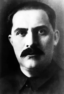 Lazar: Lazar Kaganovich, 1941