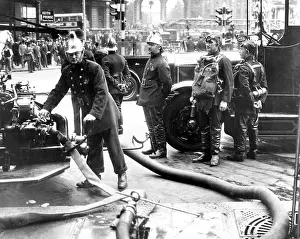 Farringdon: LCC-LFB Daylight Rubber Co fire, Farringdon Road