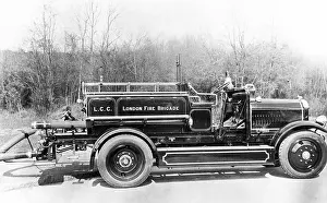 Guilford: LCC-LFB Dennis petrol pump