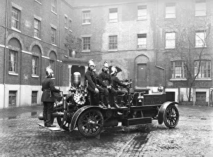 Merryweather: LCC-LFB Early motorised fire engine