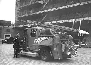 Sandbagging: LCC-LFB enclosed pump at Lambeth fire station
