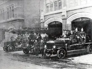 Superintendents: LCC-LFB engines and crews, Whitechapel fire station