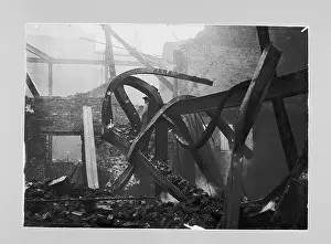 Girder: LCC-LFB Fire damage at Woolwich Arsenal