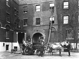 Drills: LCC-LFB fire engine drills at Southwark HQ
