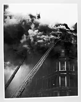 Farringdon: LCC-LFB Serious office fire, Farringdon Street EC4