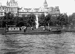 LCC-LFB self-propelled steam fireboat