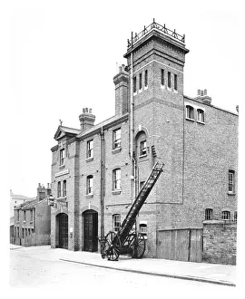 Lindsell: LCC-MFB Greenwich fire station