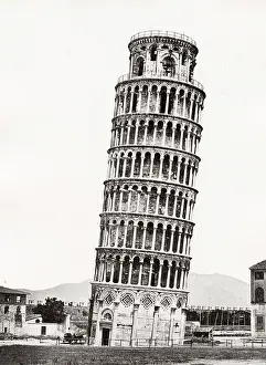 Pisa: Leaning Tower of Pisa, Italy