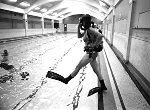 Flippers: Learning to scuba dive in a swimming pool