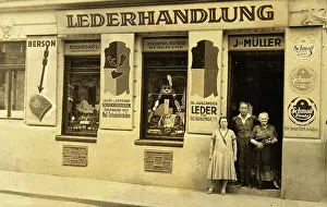 Pasta: Leather store Julie Muller in Vienna - About
