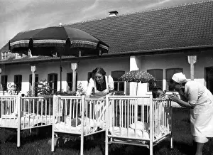 Maternity: Lebensborn