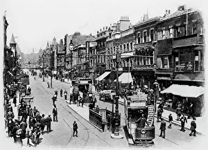 Briggate: LEEDS, Yorkshire