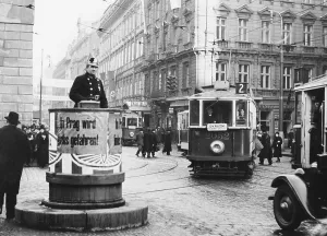 Remaining: Left-hand traffic in Prague, 1939