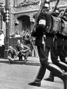 700th: Leibstandarte SS troops