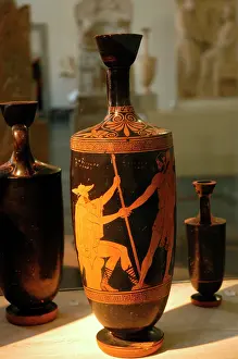 Sandals: Lekythos. Red figures. Greece
