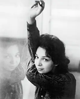 Goldoni: Lelia Goldoni - actress