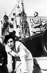 Leni: Leni Riefenstahl, 1934