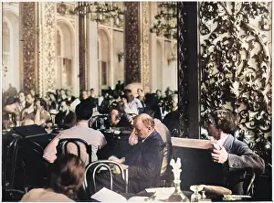 Bowed: LENIN AT CONFERENCE