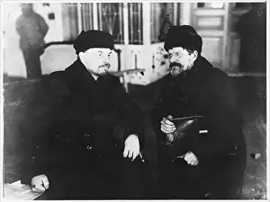 Beards: LENIN/KALININ/1920