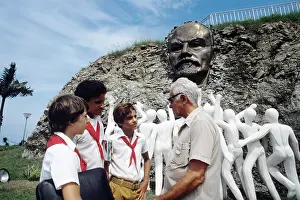 Havana: Lenin museum in Havana, 1984