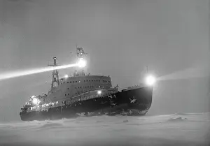 Escorts: Lenin nuclear-powered icebreaker